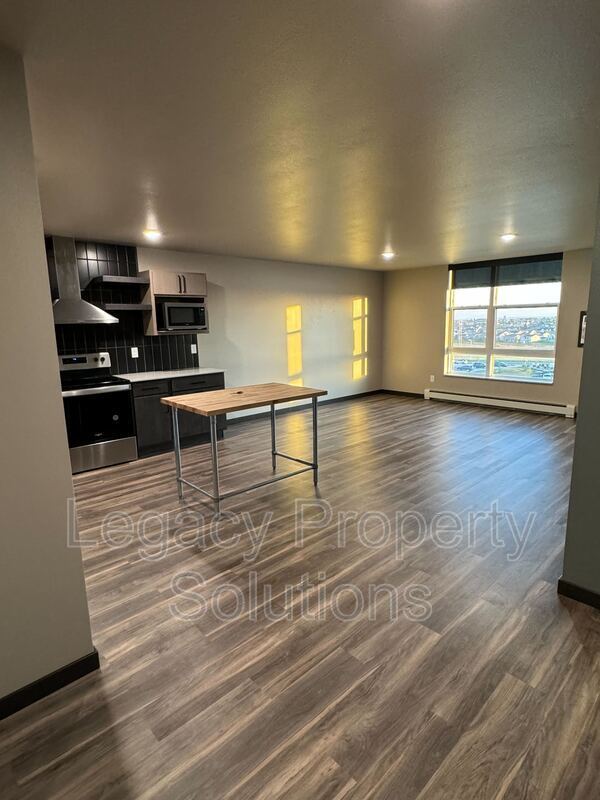 Foto del edificio - 226 E Greenfield Ln