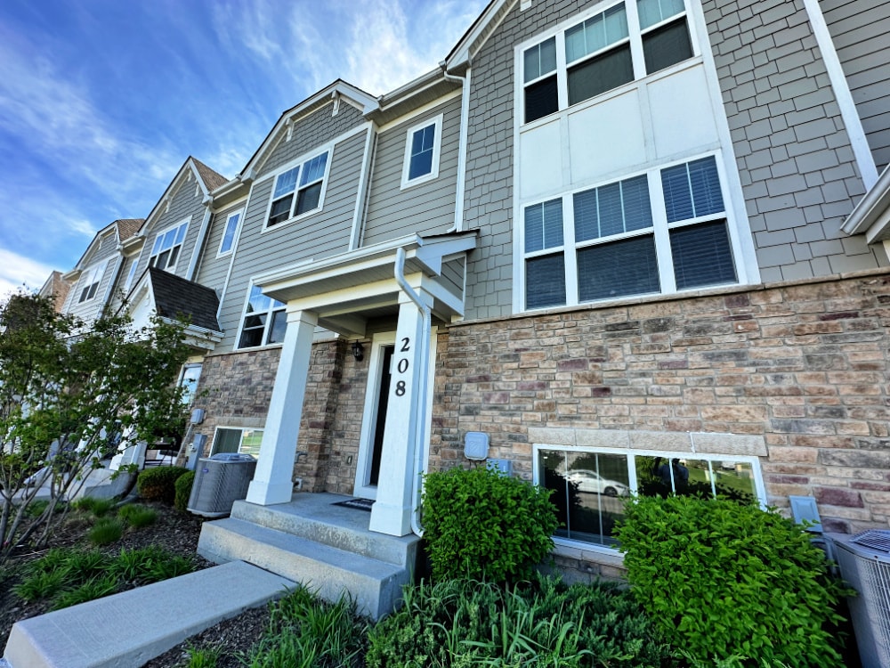 Foto principal - 208 Goldenrod Dr