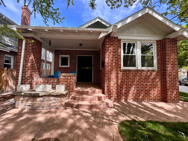 Building Photo - $0 DEPOSIT OPTION. 3BED/2BATH CHARMING HOM...