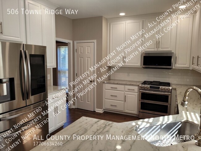 Building Photo - 506 Towne Ridge Way