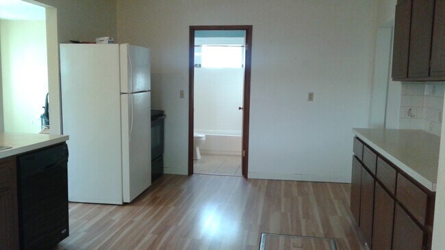 Cocina - 3217 N Smith
