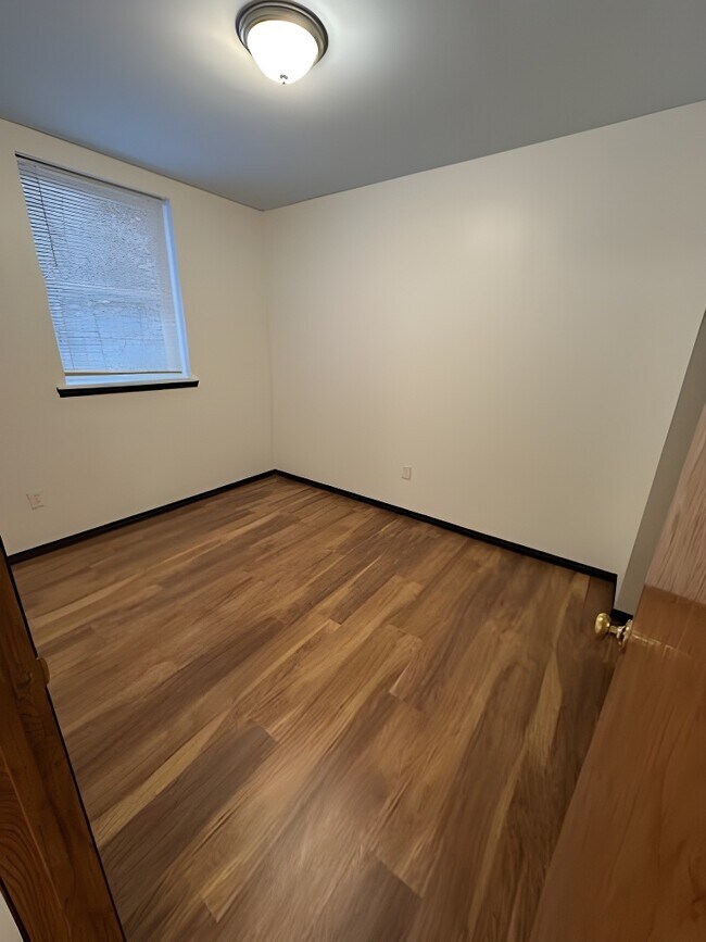 Dormitorio 1 - 4501 N Campbell Ave