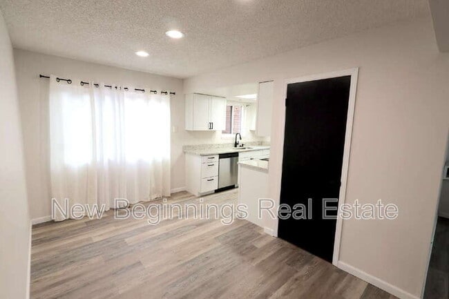 Foto del edificio - 2319 Stepping Stones Way