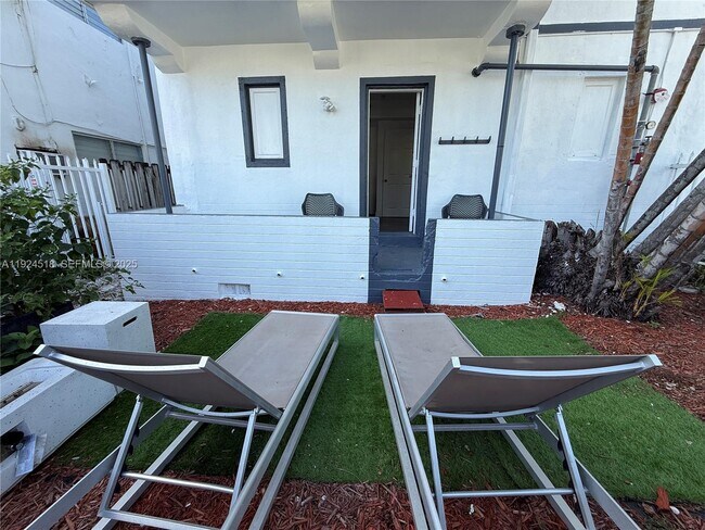 Building Photo - 1536 Jefferson Ave