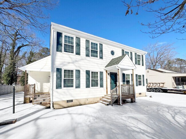 Foto del edificio - Modern 3 Bedroom Home in Ashland