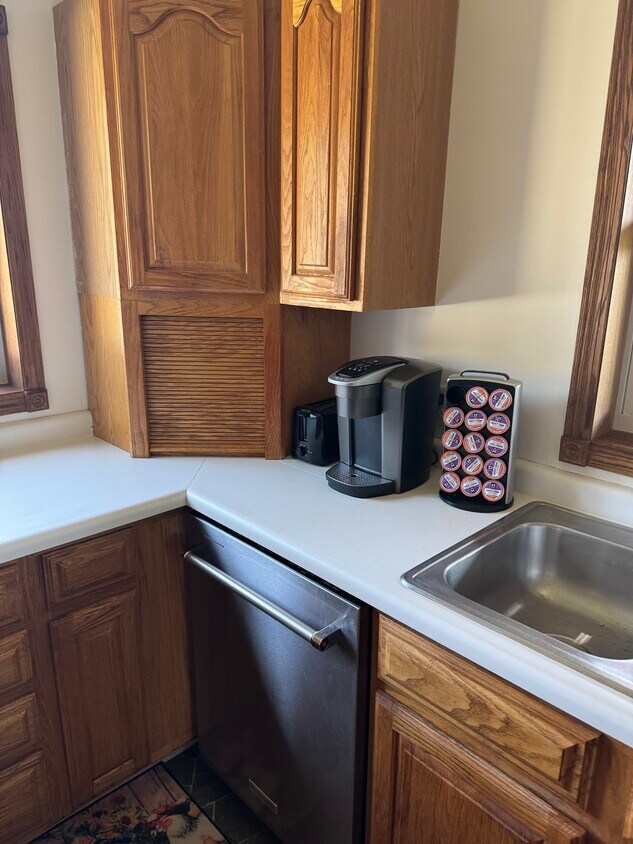 Foto principal - 5931 Alseth Rd