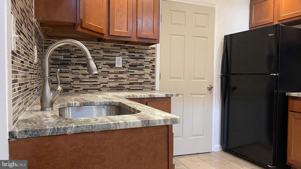 1564 N Carey St, Baltimore, MD 21217 Townhome Rentals in Baltimore MD