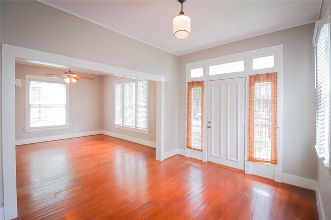 Foto del edificio - 3012 Avenue O 1/2