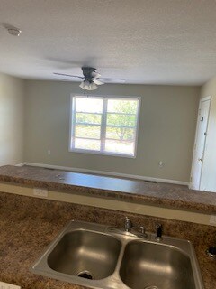 Building Photo - 203 Old Jacksboro Pike