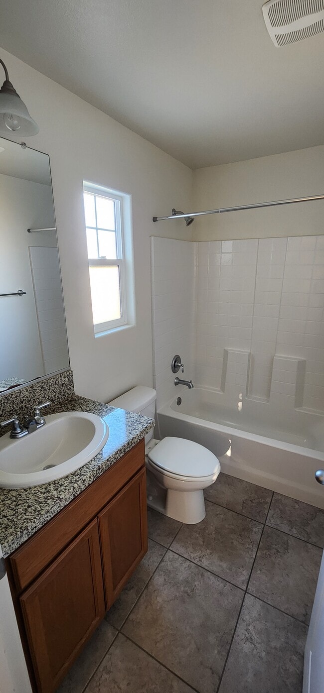 Foto del edificio - 162 Sweetwater Ln