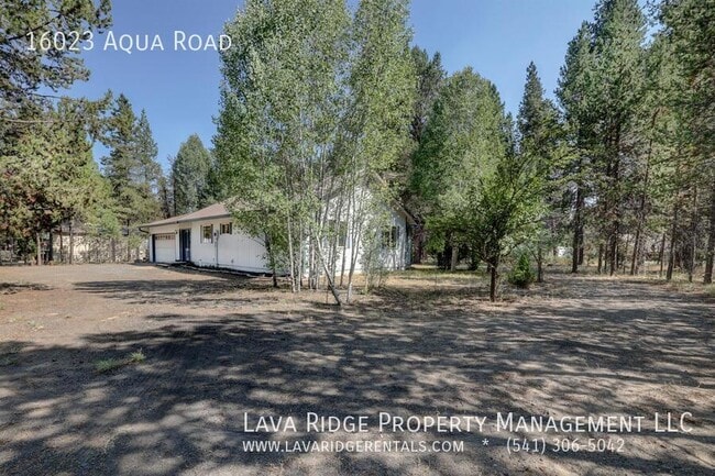Building Photo - 16023 Aqua Rd