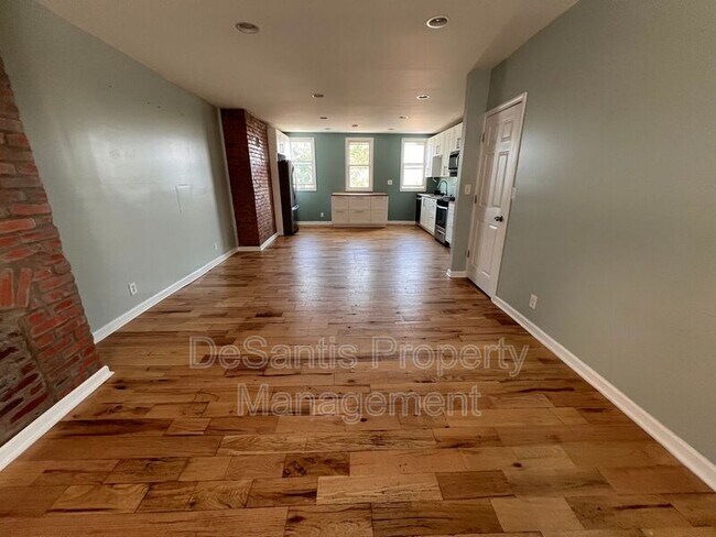 Photo - 133 Pius St House