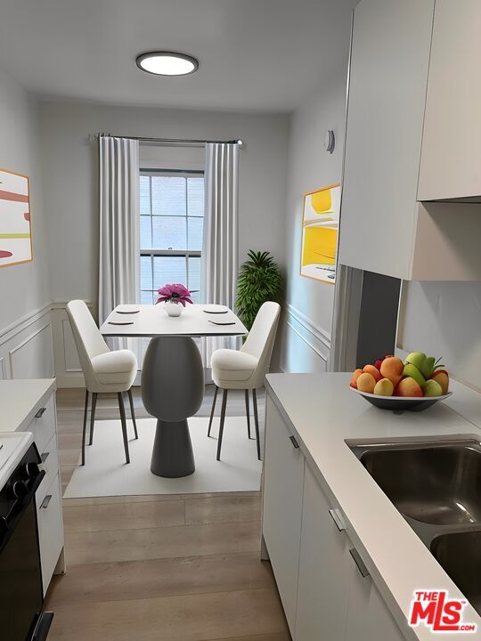 Foto del edificio - 325 N Palm Dr