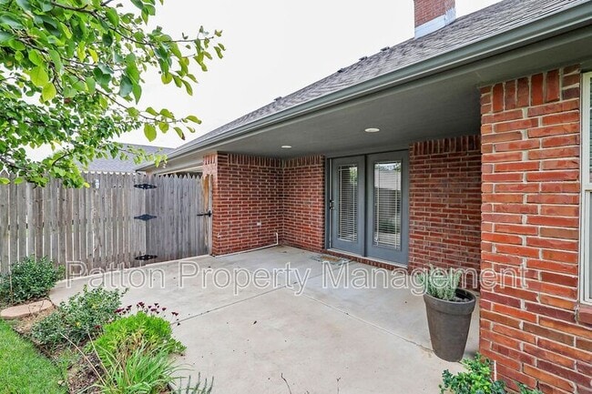 Foto del edificio - 6802 Thunder Rd