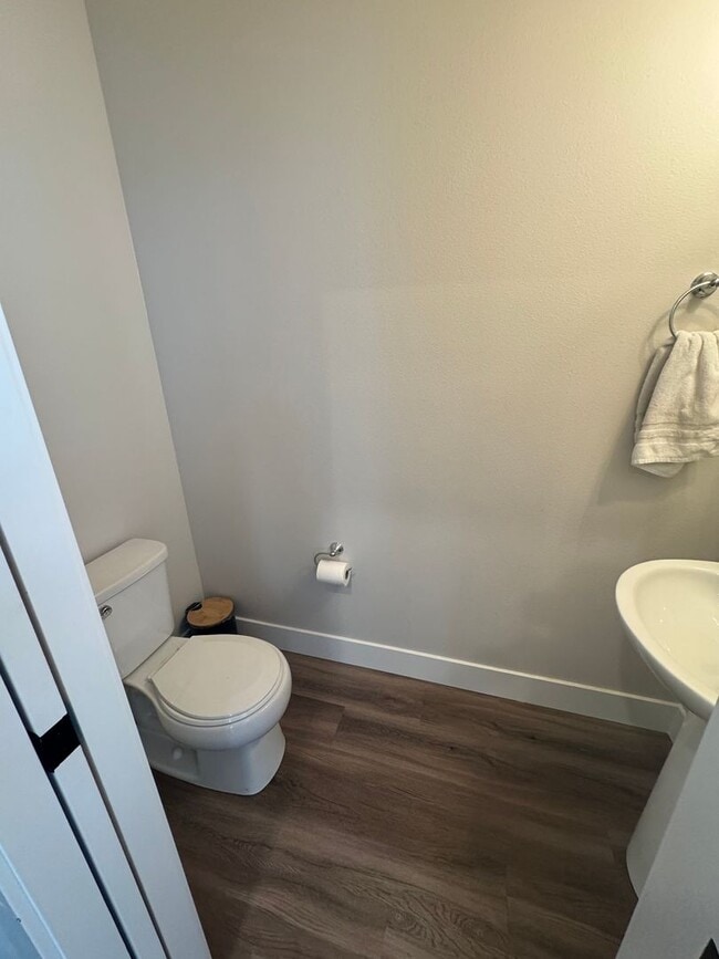 Foto del edificio - 3 bed 2.5 bath Townhouse