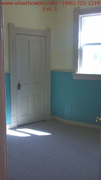 Building Photo - Granite West 809-811