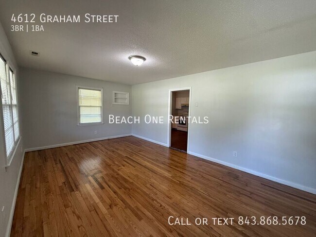 Foto del edificio - 4612 Graham St