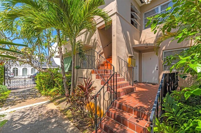 Foto del edificio - 28 Almeria Ave