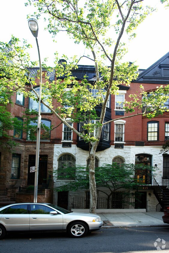 Foto del edificio - 141 W 94th St