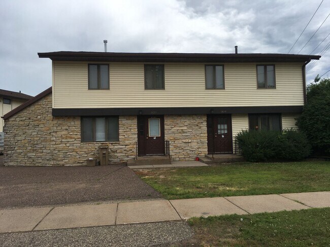 Foto del edificio - 2619 Henry Ave