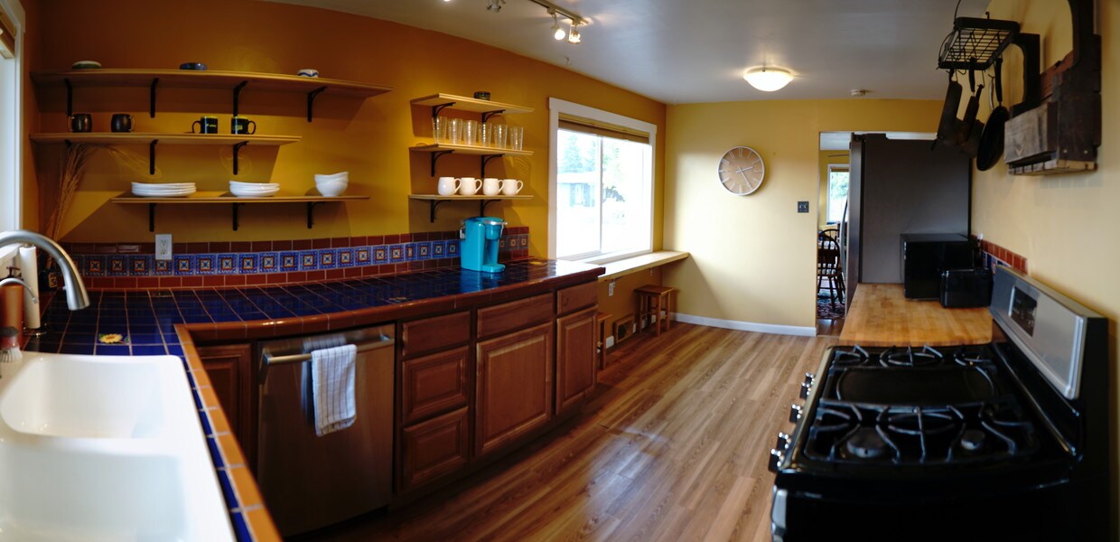 Foto principal - 1649 W Central Ave