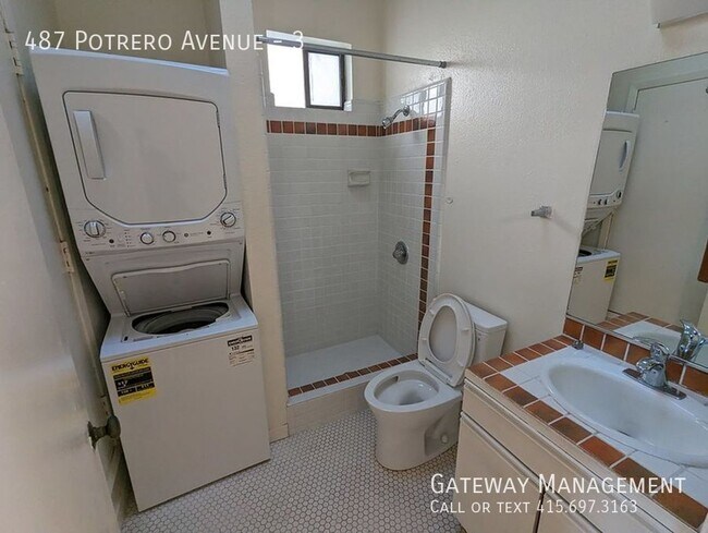 Foto del edificio - Sunny, Spacious Top Floor 2 BR, 2 BA condo...