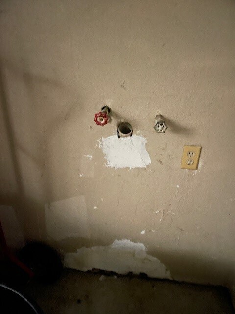 Foto del edificio - 12319 W Village Dr