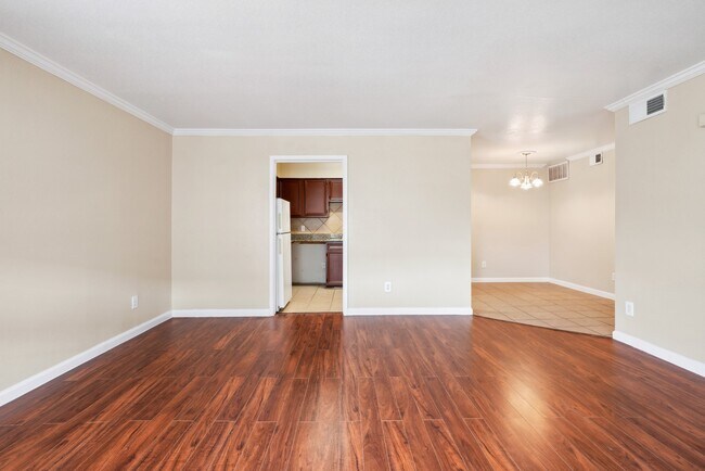 Foto del edificio - 12770 Rodeo Square Dr