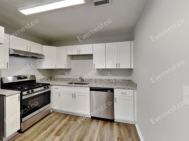 Building Photo - 4999 Lisa Ct