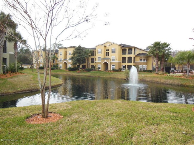 Foto del edificio - 3591 Kernan Blvd S
