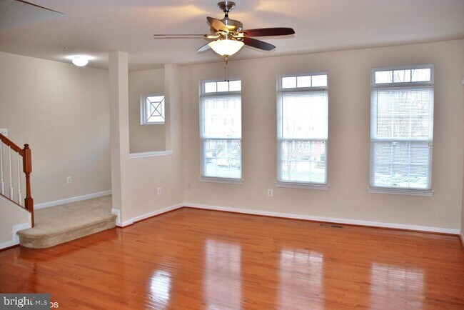 Building Photo - 23523 Forest Haven Way