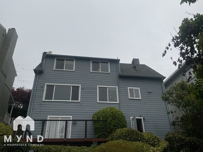 Foto del edificio - 626 Grizzly Peak Blvd