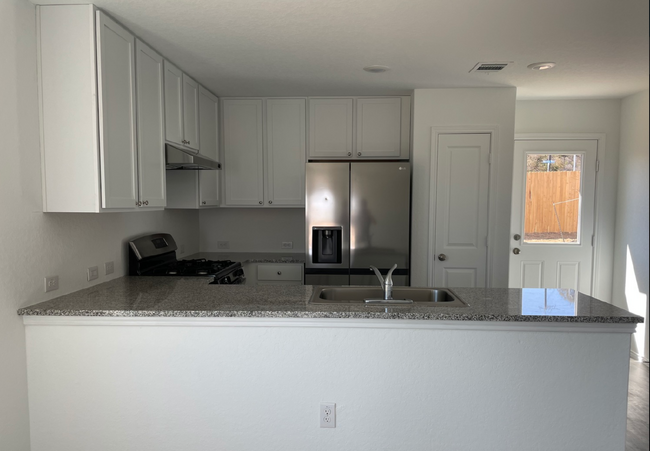 Foto del edificio - "Gorgeous 3-Bedroom Home with 2 Full Baths...