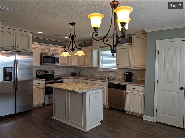 Foto del edificio - 4091 Cottage Heights Rd