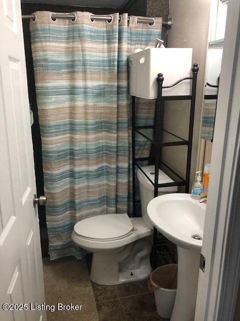 Building Photo - 1420 Riverside Dr