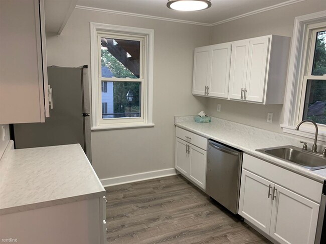 Foto del edificio - 3 br, 1 bath House - 114 Wallace Ave