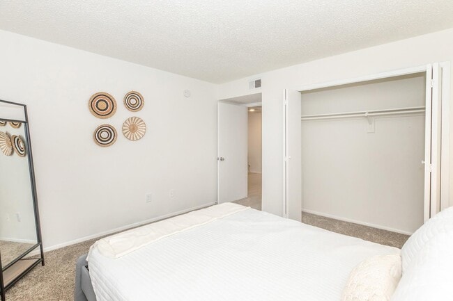 Photo - 2502 Babcock Rd Apartment