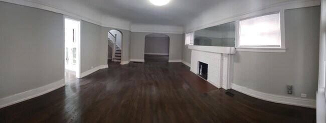 Foto del edificio - 7320 S Oglesby Ave