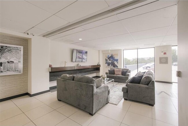 Lobby Lounge - 700 E 8th St