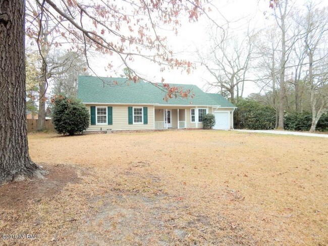 Building Photo - 400 Southwest Dr