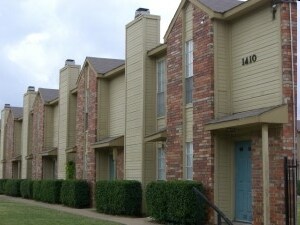 Building Photo - Fannidella Townhomes