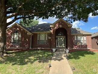 Building Photo - 8828 Clear Sky Dr
