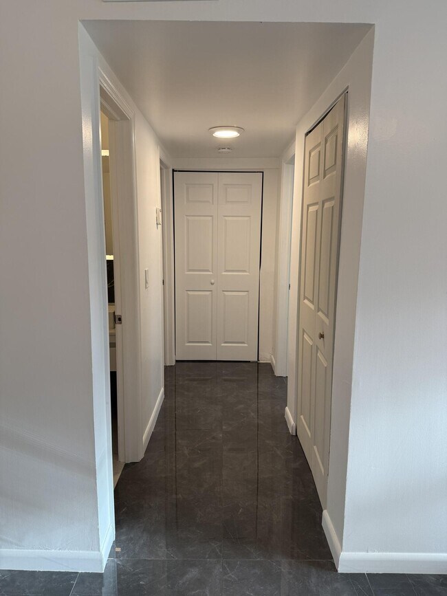 Foto del edificio - 650 SW 2nd Ave