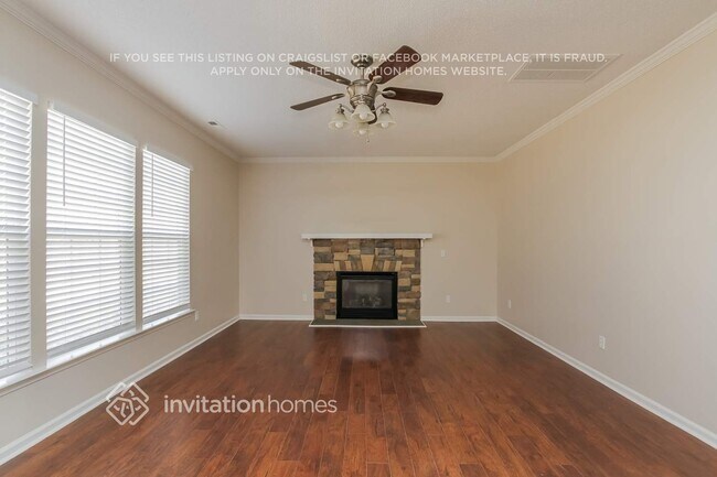 Foto del edificio - 137 Dannyn Grove Ct