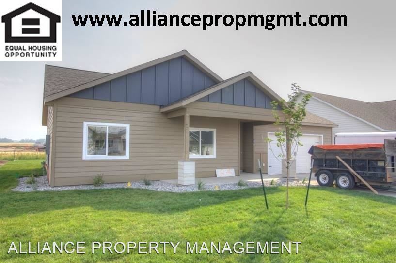 Foto principal - 3 br, 2 bath House - 84 Granite Peak Drive