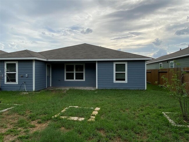 Building Photo - 12642 Pelican Bay Dr