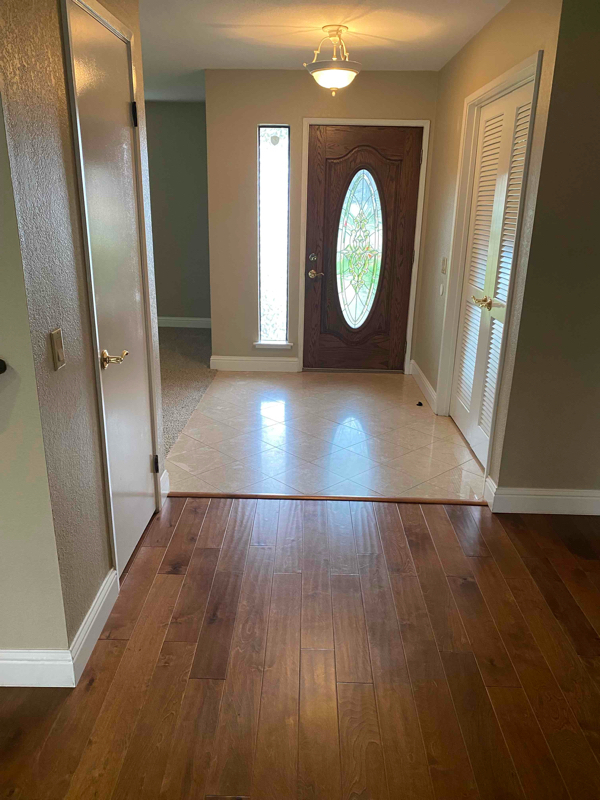 Foto del edificio - 5905 Small Hill Ct