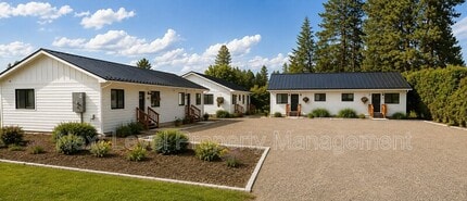 Building Photo - 416 Maple Dr
