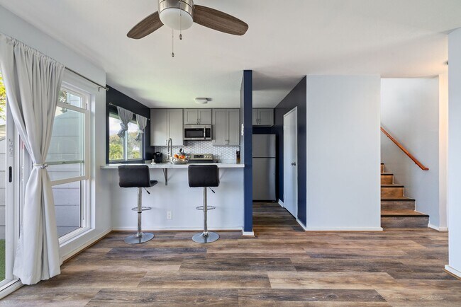 Foto del edificio - Makakilo Townhouse- 3 bed/ 1.5 bath/ 2 parking - Dog Friendly