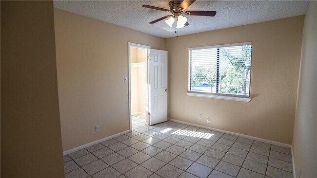Building Photo - 5816 Abilene Trail